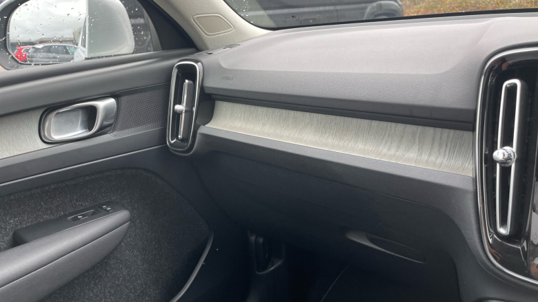 Volvo Xc40 2.0 D4 [190] Inscription 5dr AWD Geartronic Diesel Estate